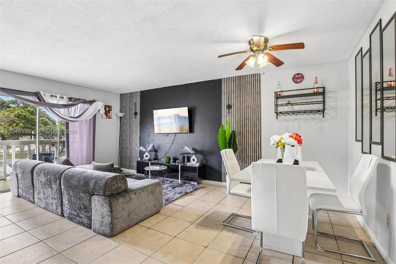 15225 6th Ave - Photo 1