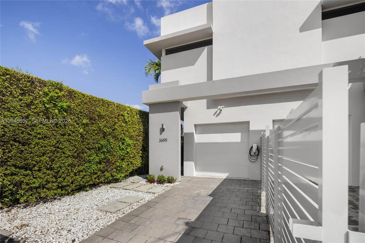 3655 25th St - Photo 1