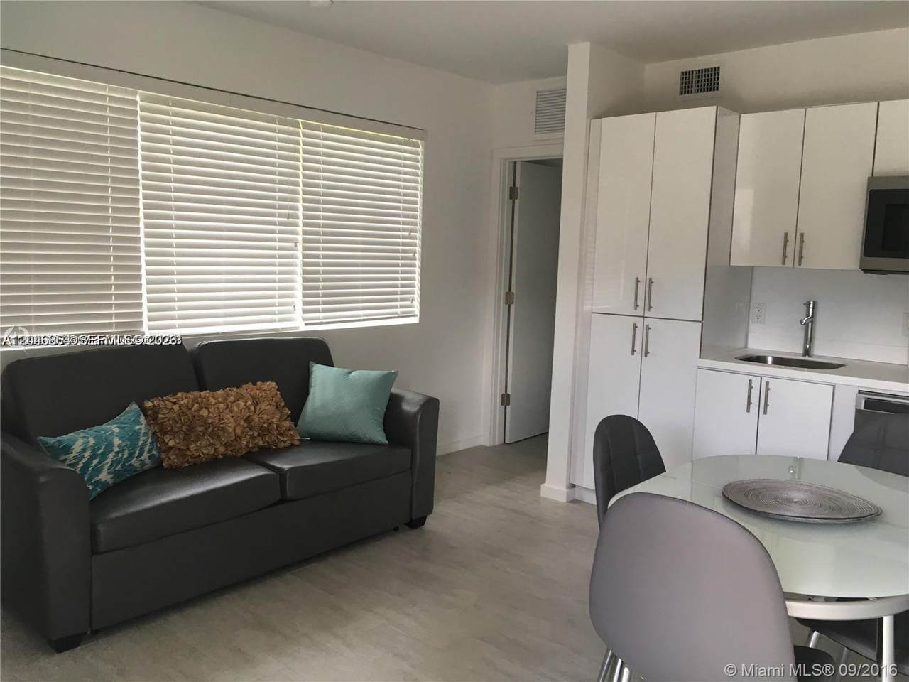1601 Meridian Ave - Photo 1