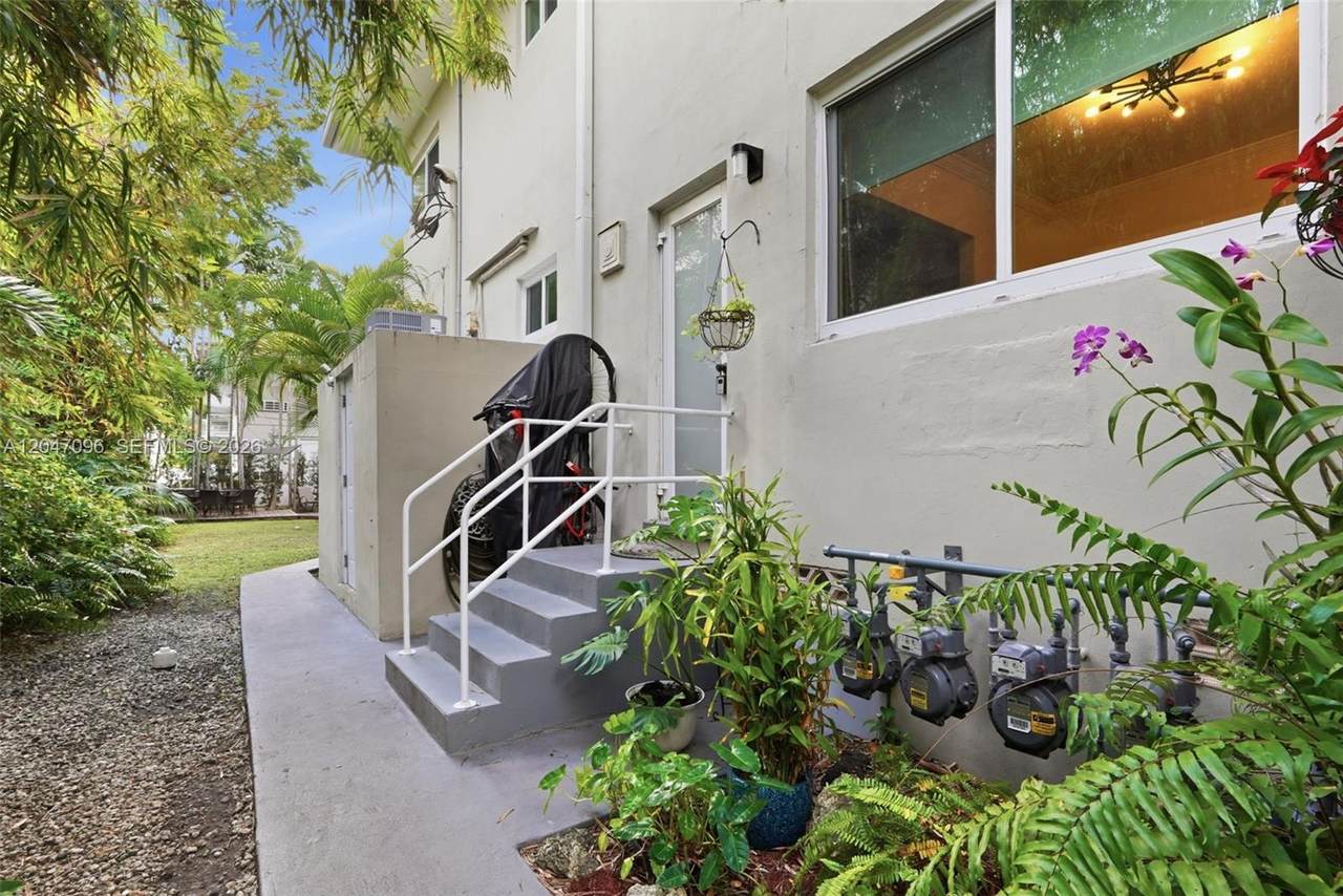 https://bt-photos.global.ssl.fastly.net/miami/1280_boomver_1_A12047096-2.jpg