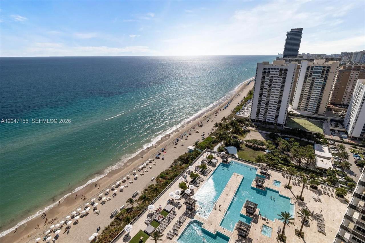 1830 Ocean Dr - Photo 1