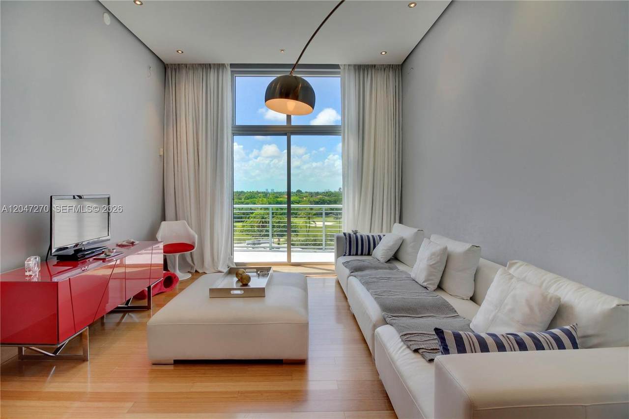 https://bt-photos.global.ssl.fastly.net/miami/1280_boomver_1_A12047270-2.jpg