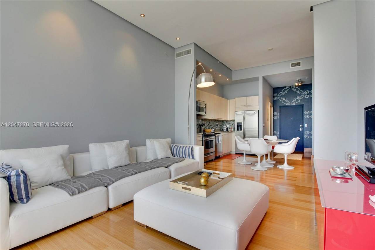 https://bt-photos.global.ssl.fastly.net/miami/1280_boomver_1_A12047270-2.jpg