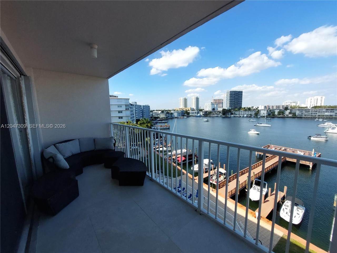 https://bt-photos.global.ssl.fastly.net/miami/1280_boomver_1_A12047309-2.jpg