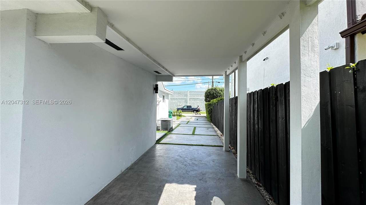 https://bt-photos.global.ssl.fastly.net/miami/1280_boomver_1_A12047312-2.jpg