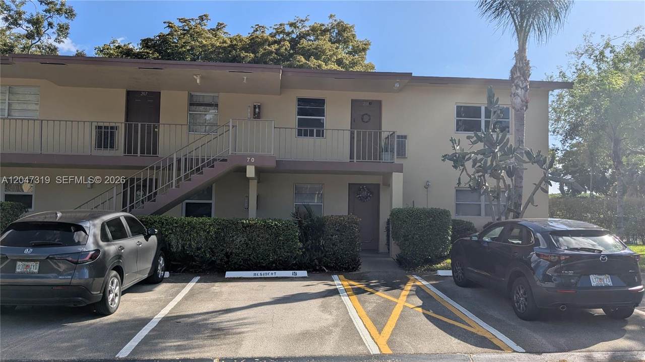 481 76th Ave - Photo 1