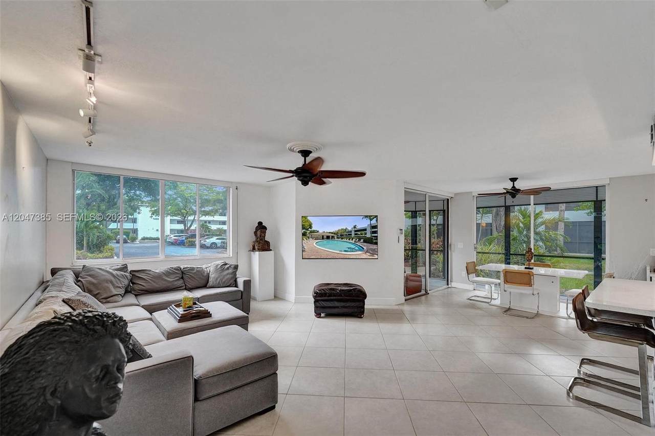 https://bt-photos.global.ssl.fastly.net/miami/1280_boomver_1_A12047385-2.jpg