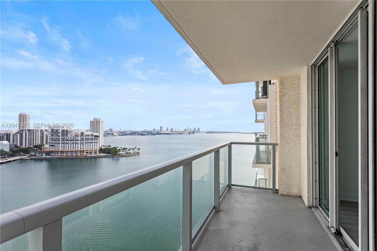 1155 Brickell Bay Dr - Photo 1
