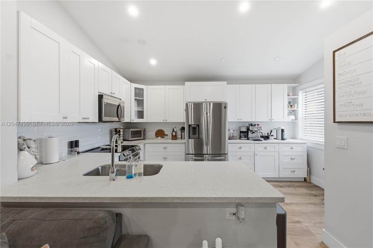 11862 11th St - Photo 1