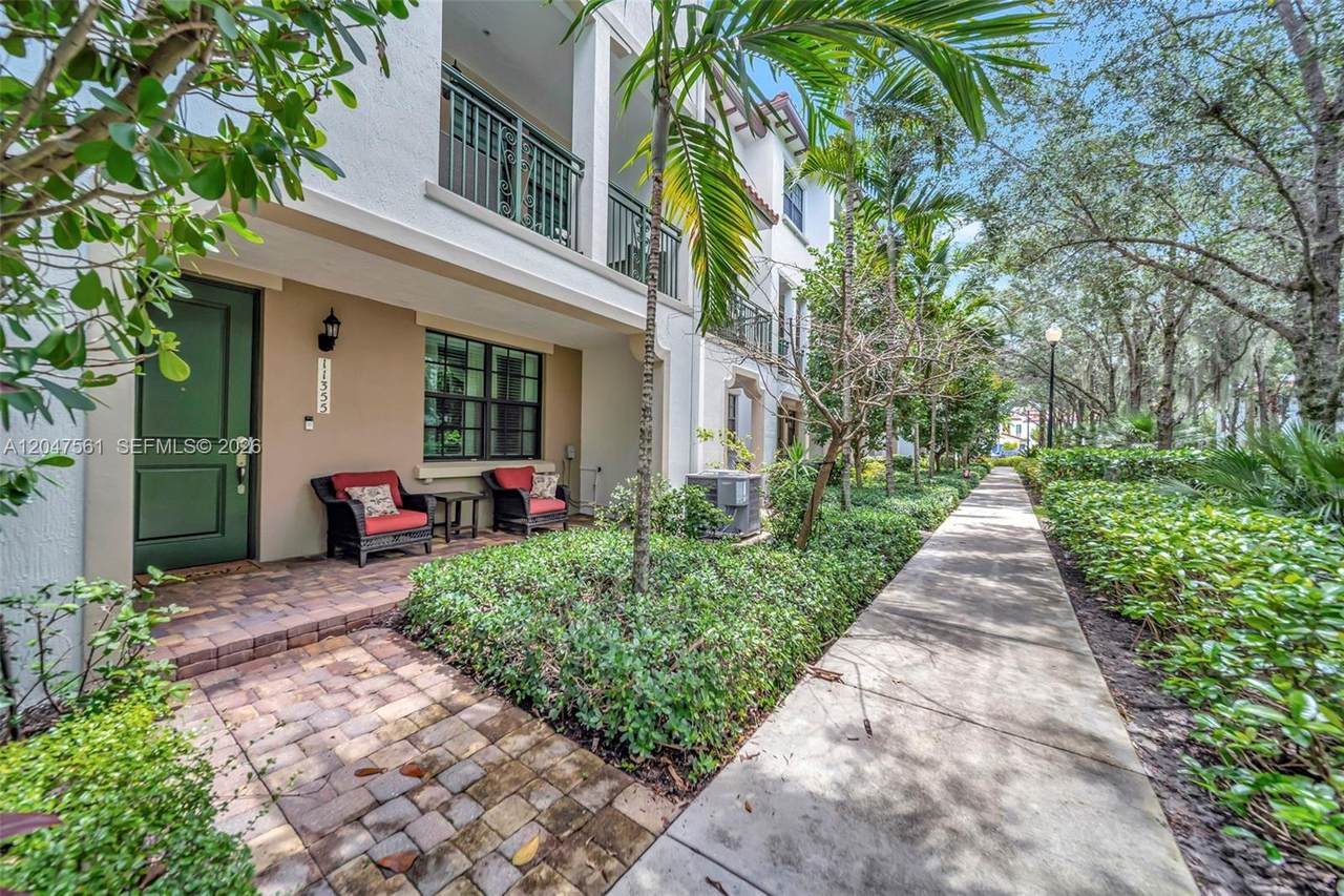https://bt-photos.global.ssl.fastly.net/miami/1280_boomver_1_A12047561-2.jpg