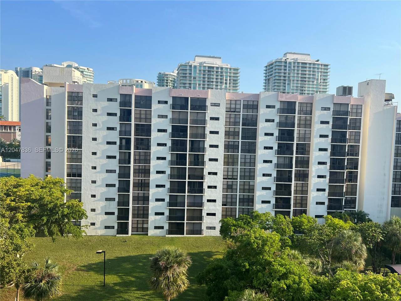 https://bt-photos.global.ssl.fastly.net/miami/1280_boomver_1_A12047836-2.jpg