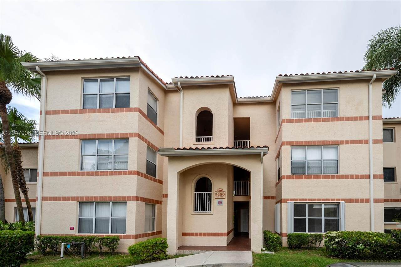 3480 Pinewalk Dr N - Photo 1