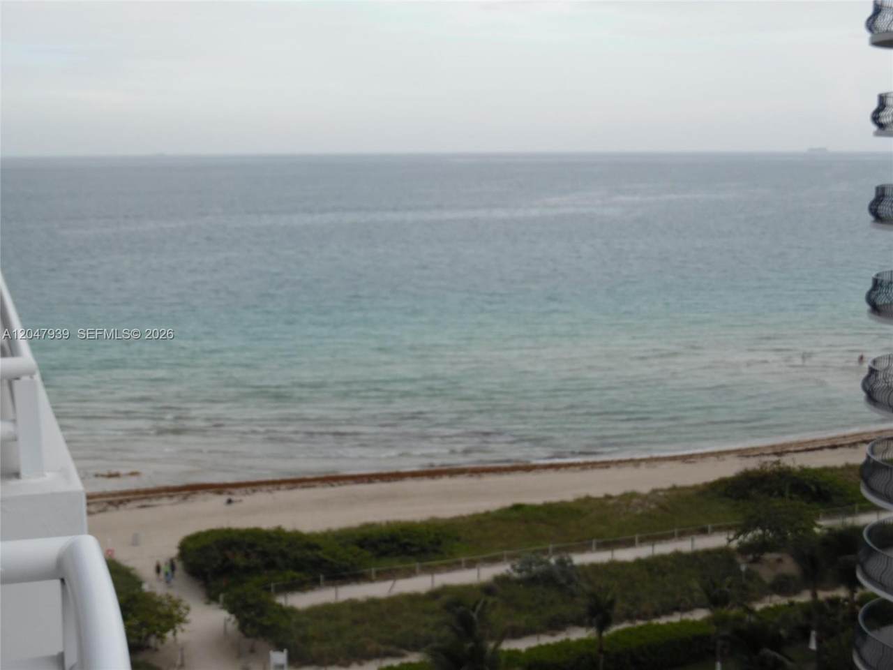 8911 Collins Ave - Photo 1