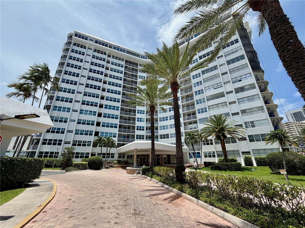 https://bt-photos.global.ssl.fastly.net/miami/1280_boomver_1_A12047963-2.jpg