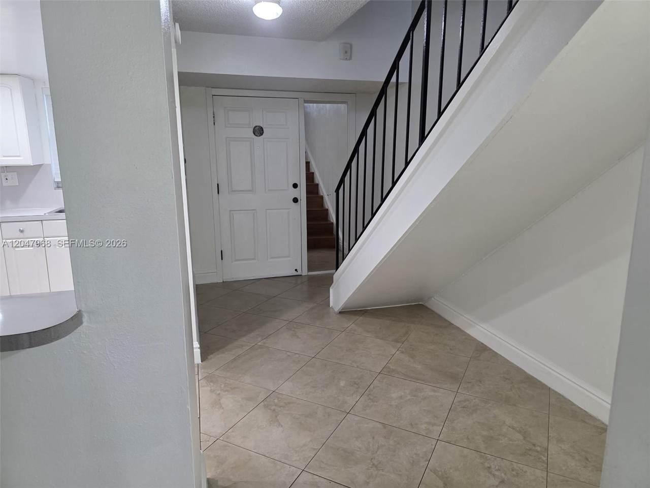 40 87th Ave - Photo 1