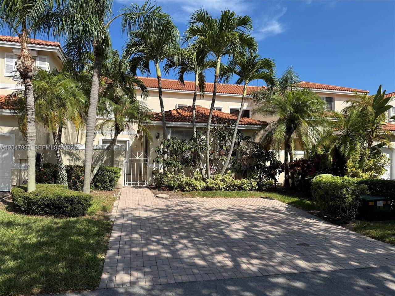https://bt-photos.global.ssl.fastly.net/miami/1280_boomver_1_A12047993-2.jpg