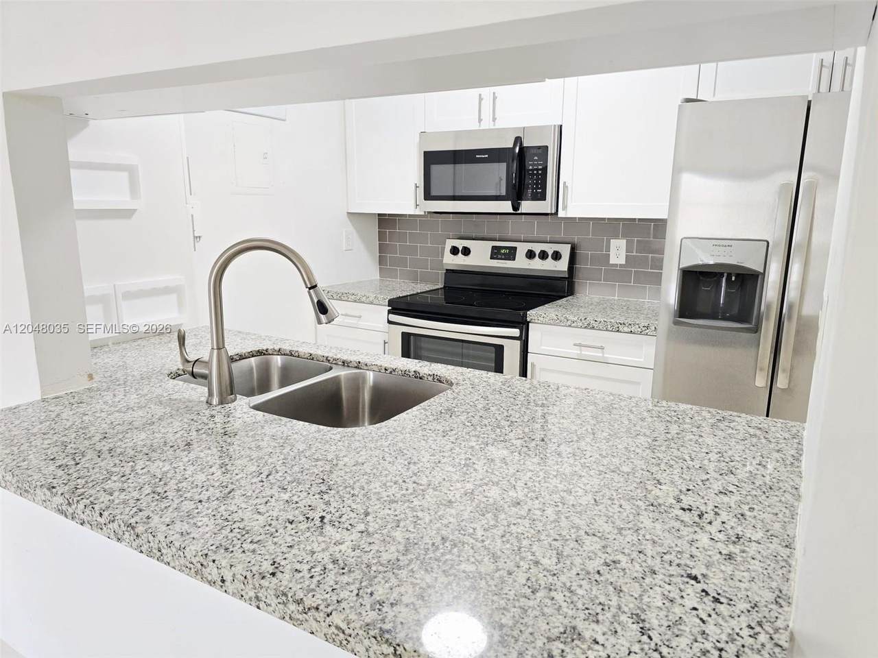 8877 Fontainebleau Blvd - Photo 1