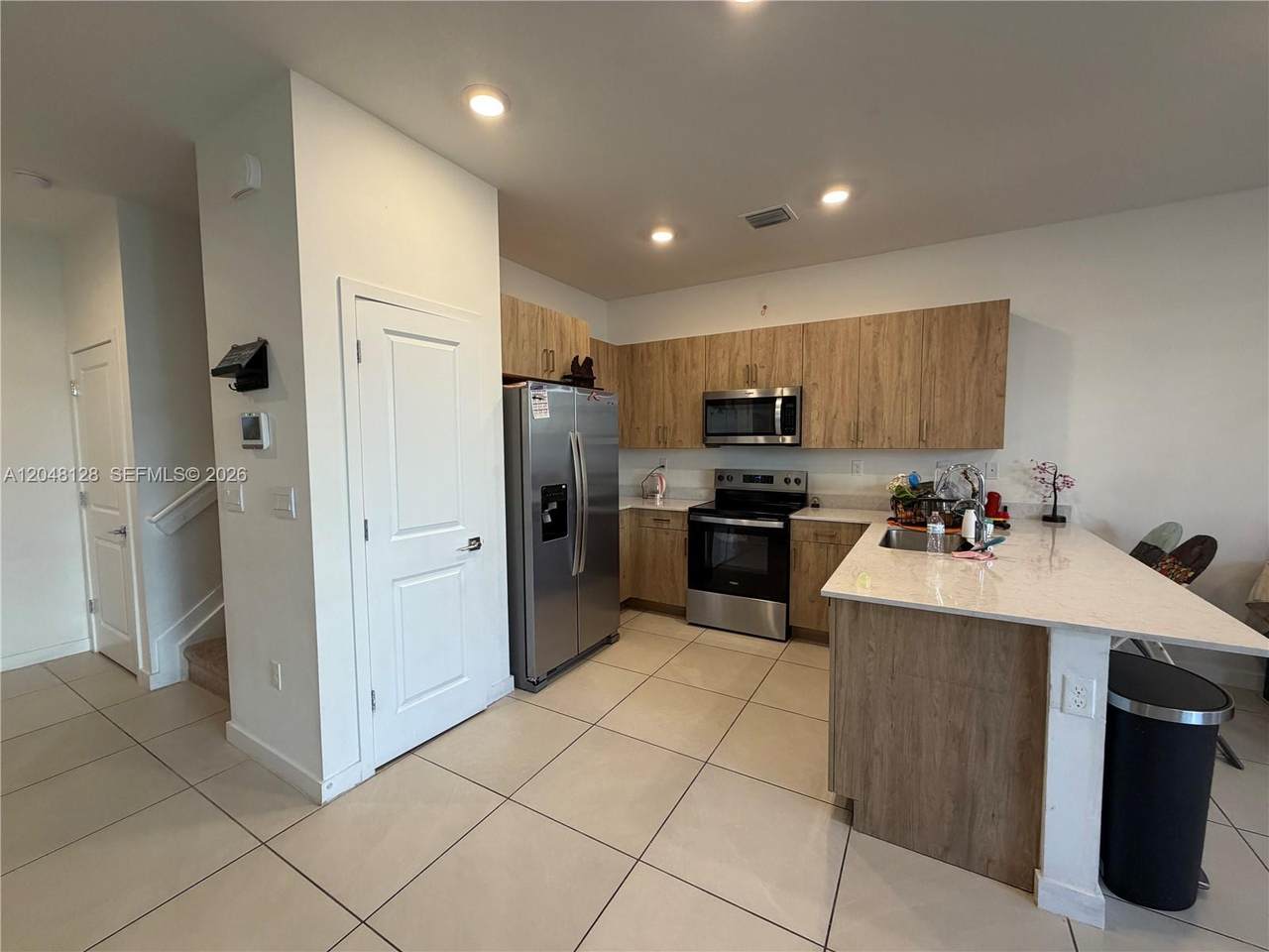 159 13th Ter - Photo 1