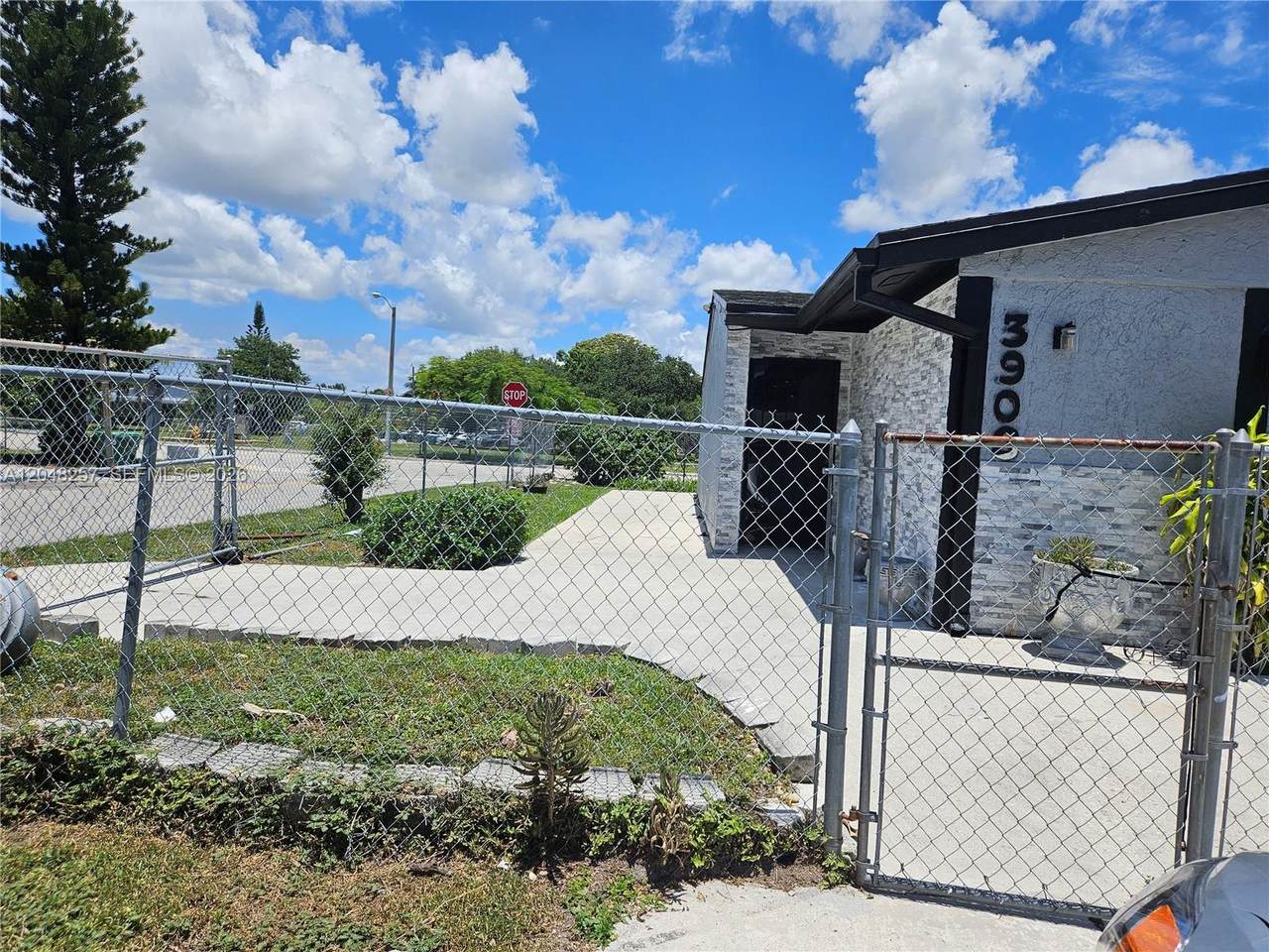 https://bt-photos.global.ssl.fastly.net/miami/1280_boomver_1_A12048257-2.jpg