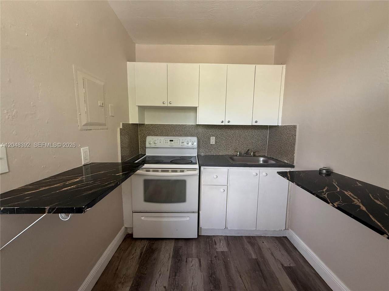 6901 8th Ave - Photo 1
