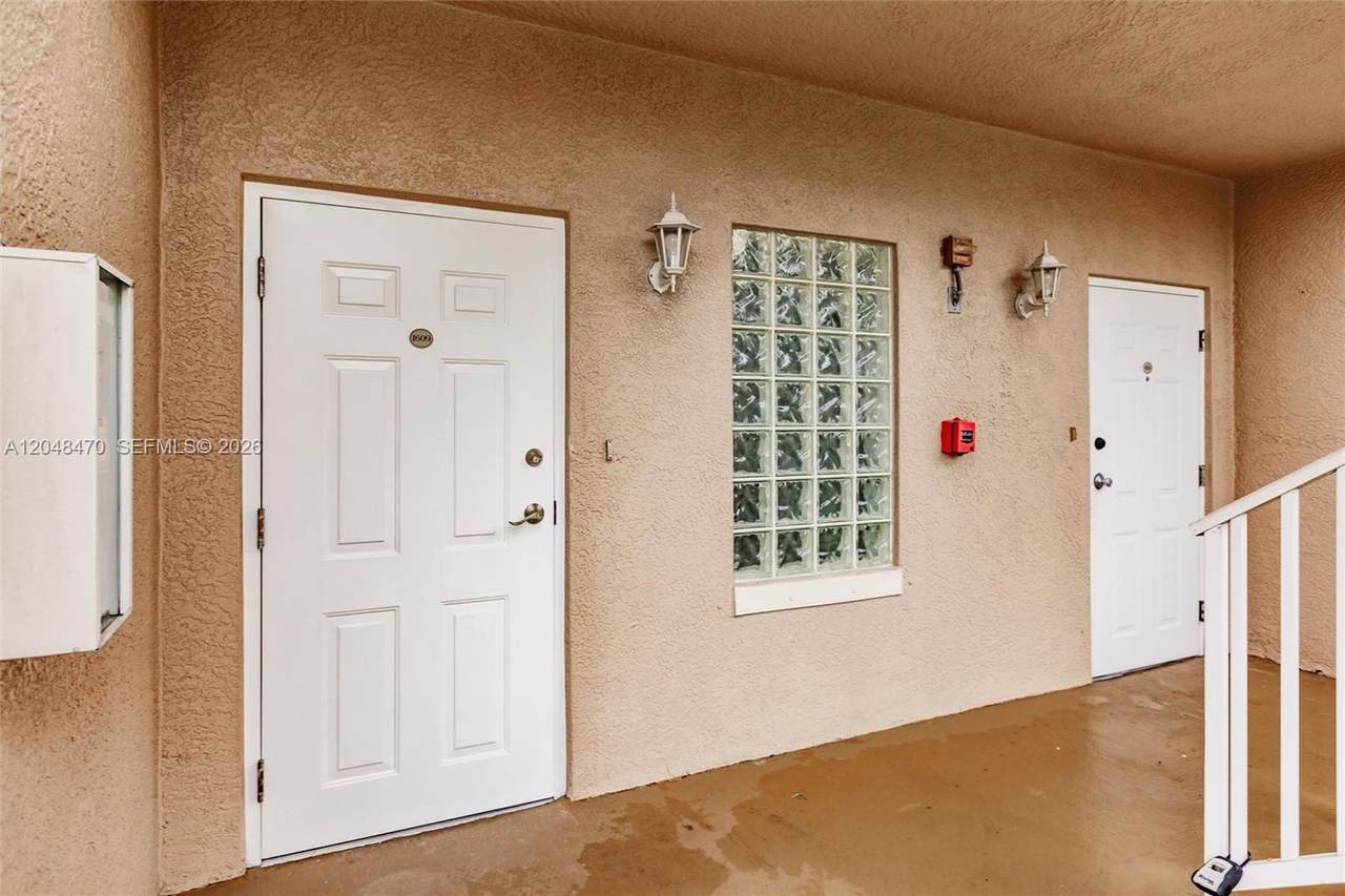 https://bt-photos.global.ssl.fastly.net/miami/1280_boomver_1_A12048470-2.jpg
