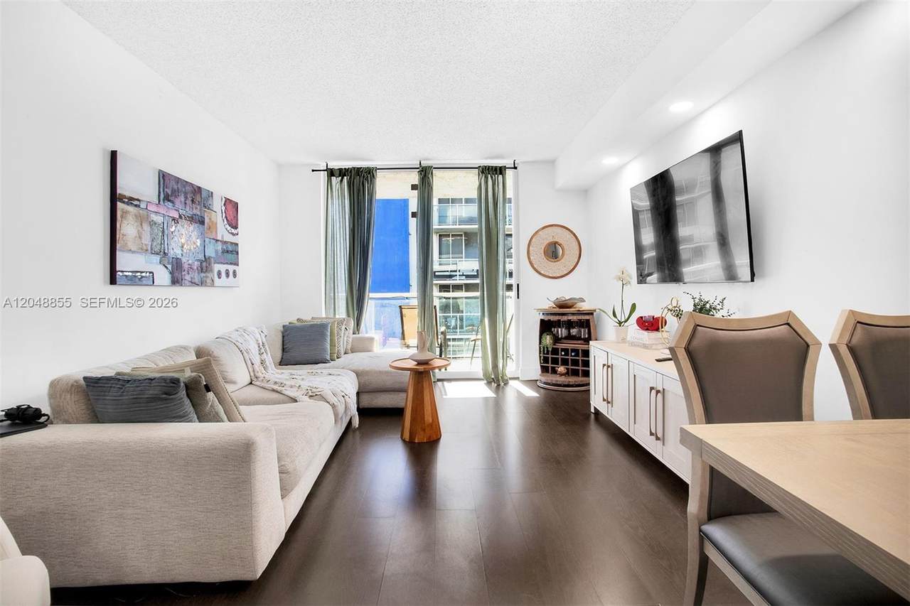 5091 7th St - Photo 1