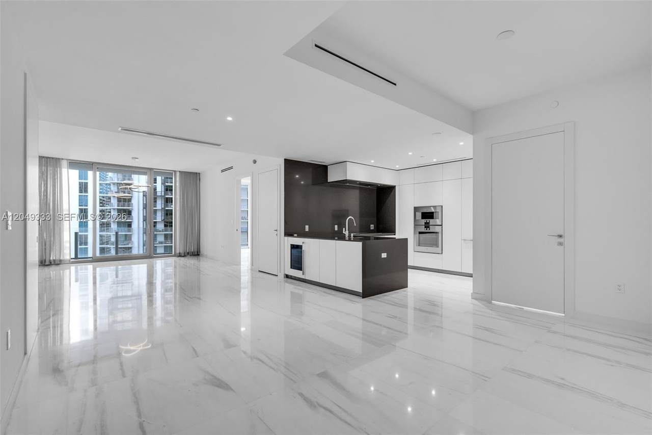300 Biscayne Boulevard Way - Photo 1