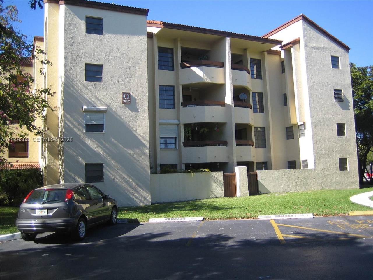 9022 123rd Ct - Photo 1