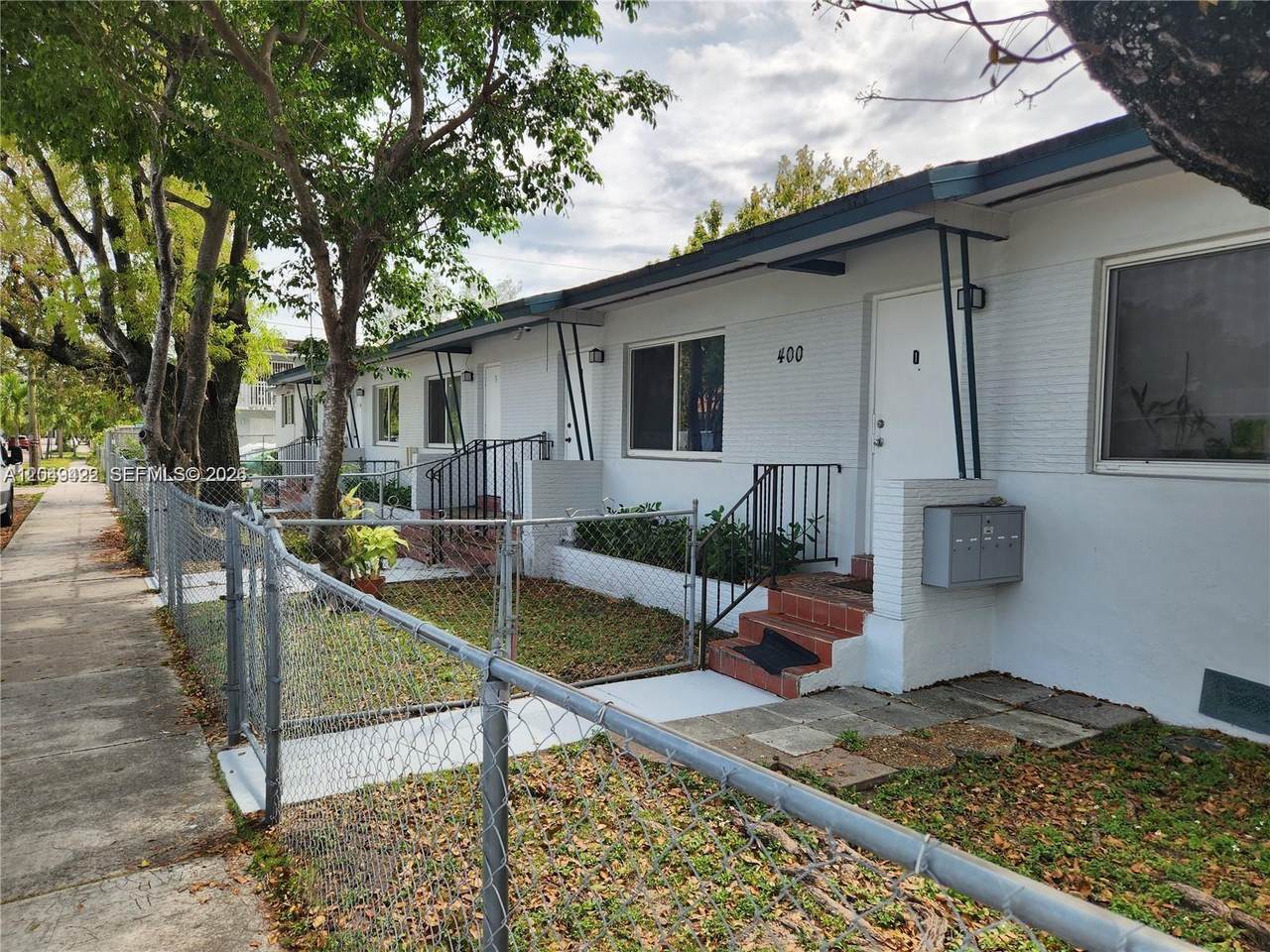 400 21st Ave - Photo 1