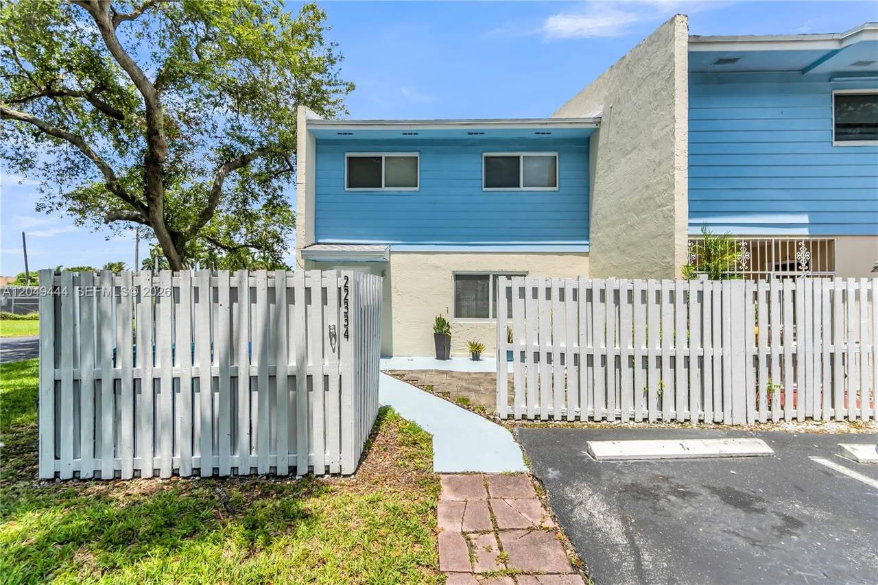 22334 103rd Ct - Photo 1