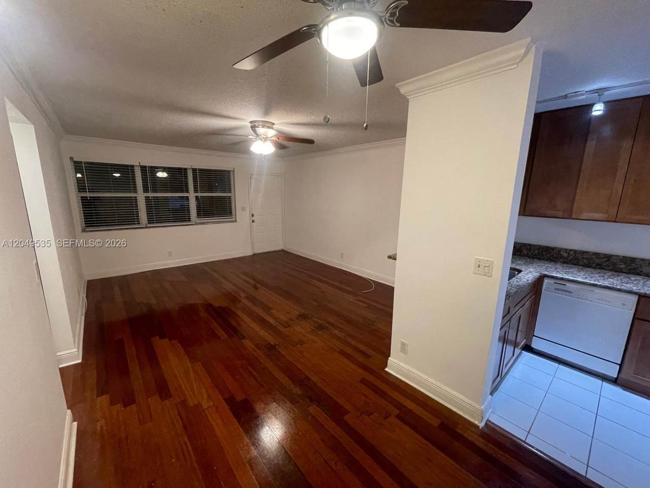 https://bt-photos.global.ssl.fastly.net/miami/1280_boomver_1_A12049535-2.jpg