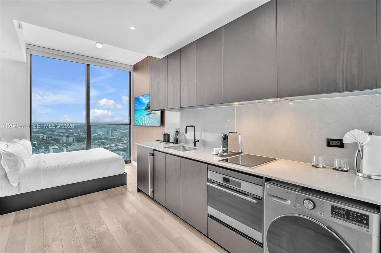 https://bt-photos.global.ssl.fastly.net/miami/1280_boomver_1_A12049618-2.jpg
