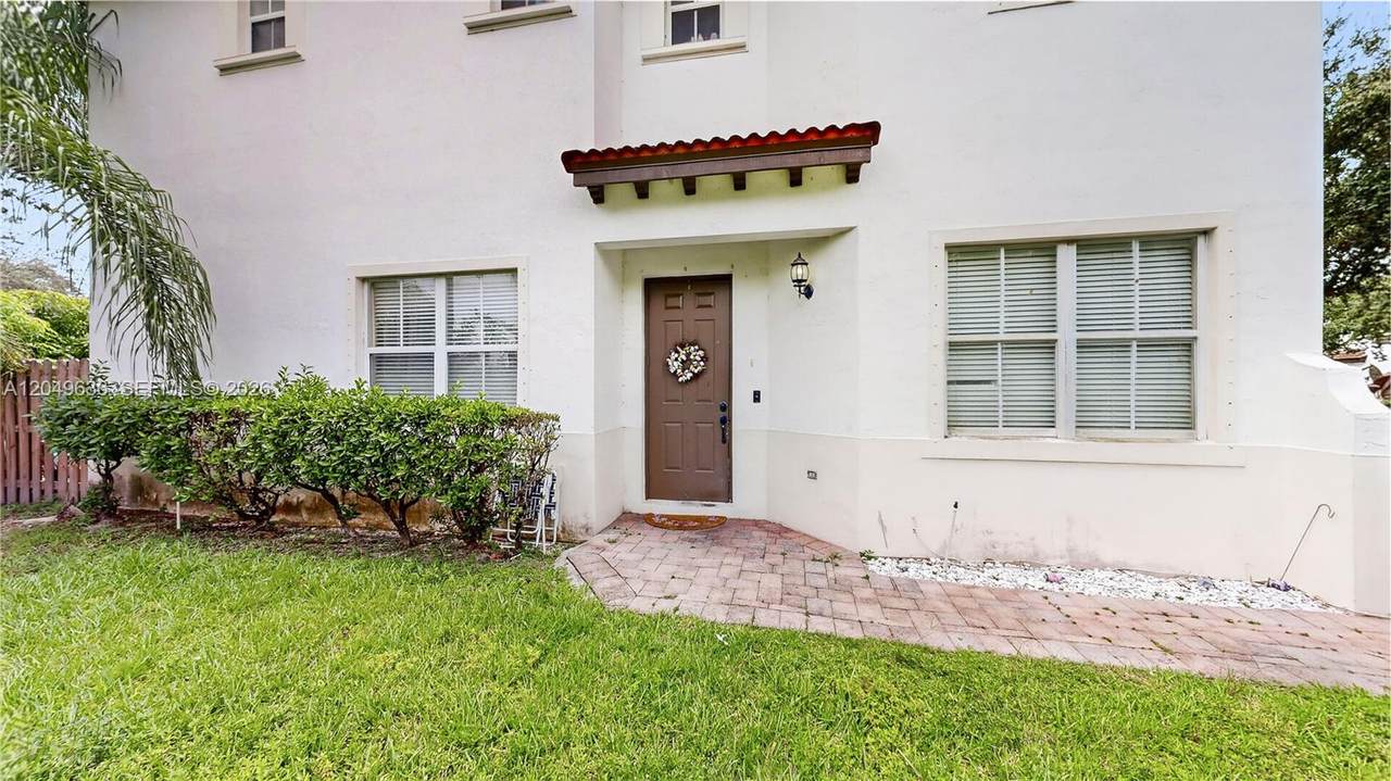 https://bt-photos.global.ssl.fastly.net/miami/1280_boomver_1_A12049636-2.jpg