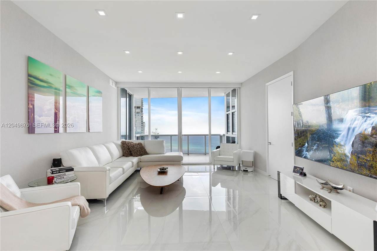 18201 Collins Ave - Photo 1