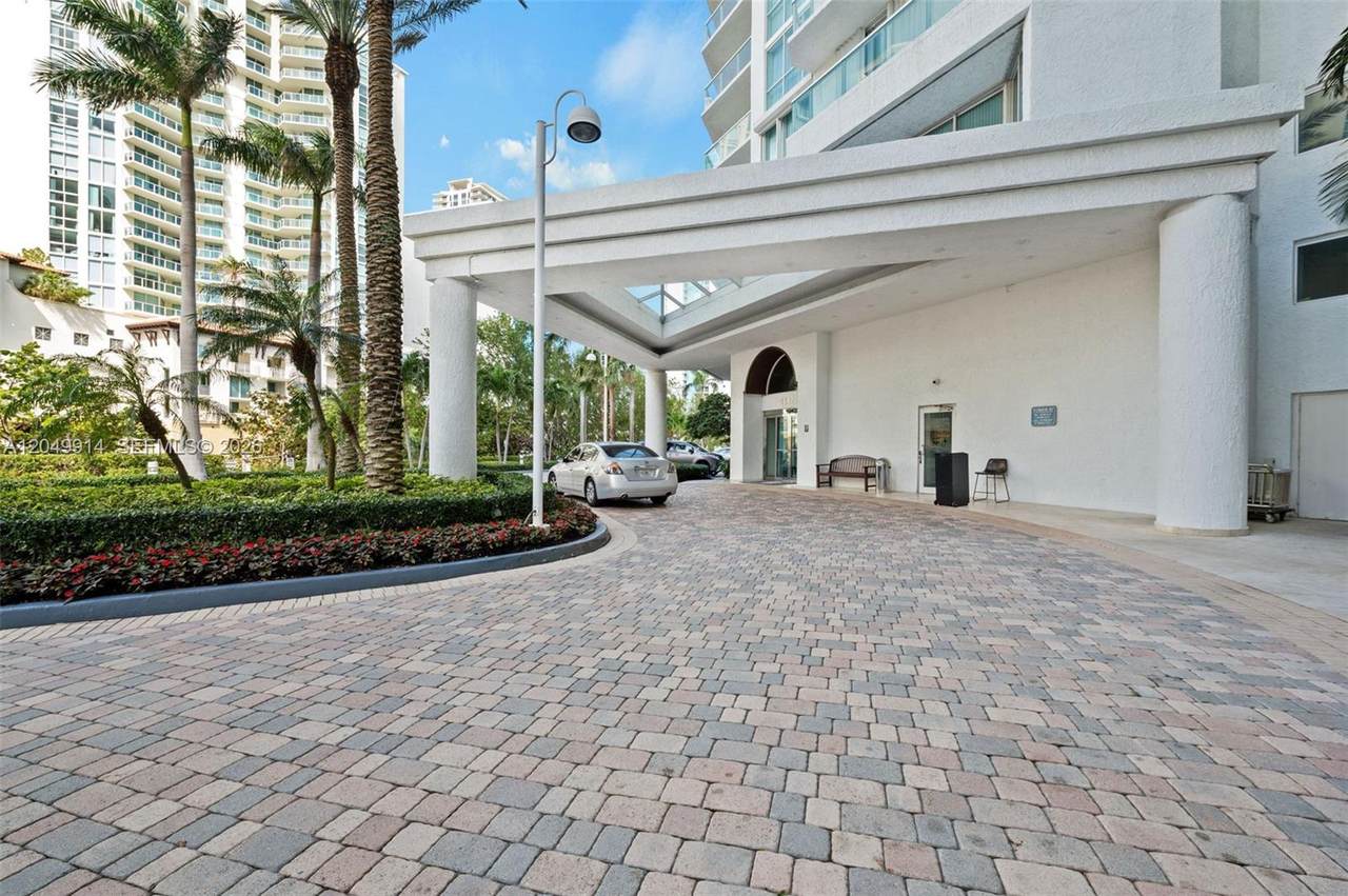 https://bt-photos.global.ssl.fastly.net/miami/1280_boomver_1_A12049914-2.jpg