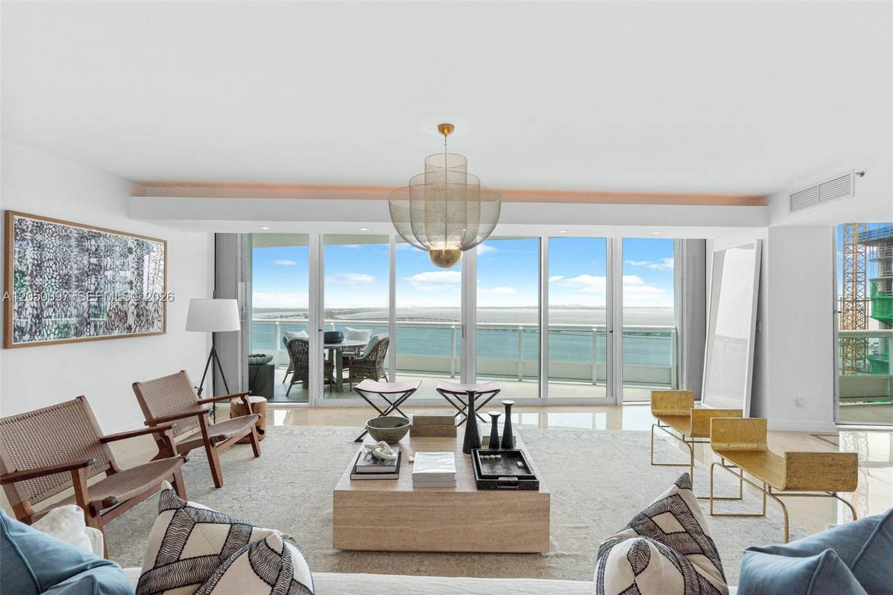 1643 Brickell Ave - Photo 1