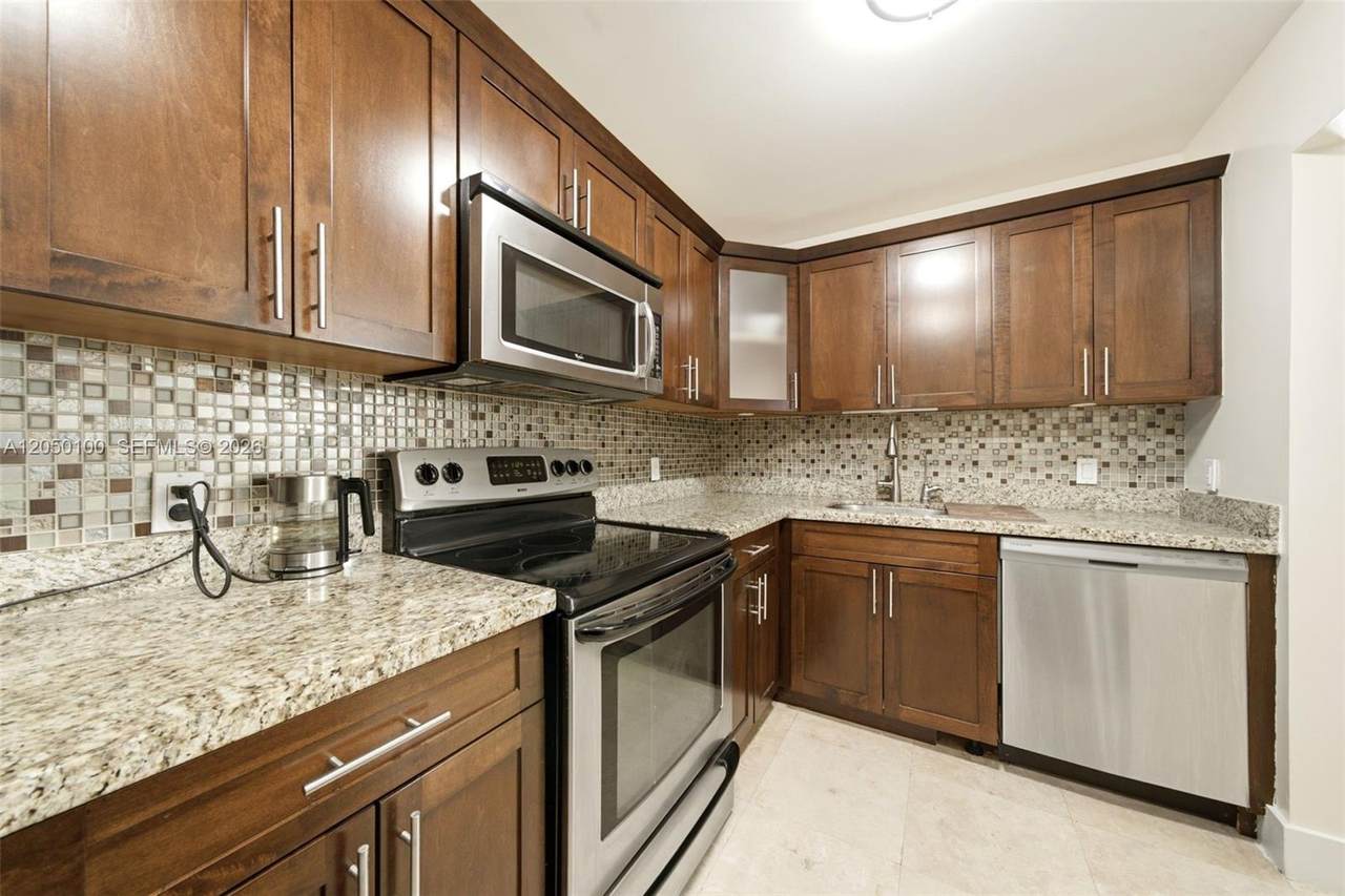 3440 192nd St - Photo 1