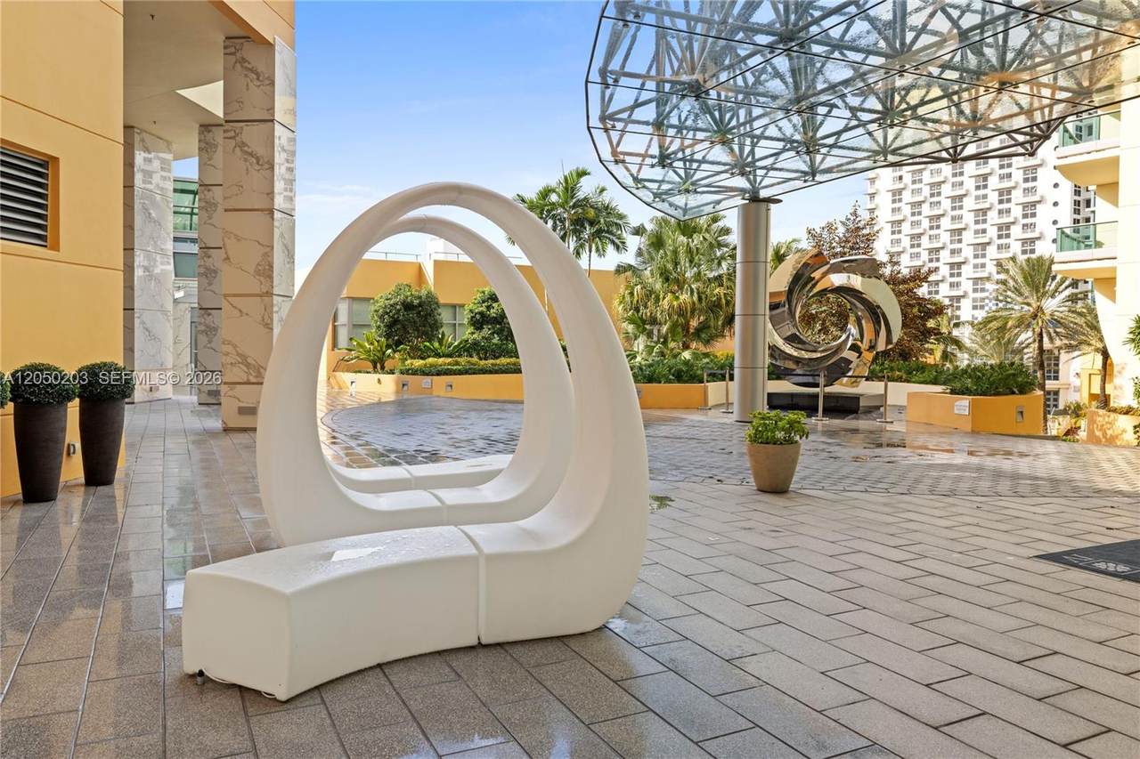 https://bt-photos.global.ssl.fastly.net/miami/1280_boomver_1_A12050203-2.jpg