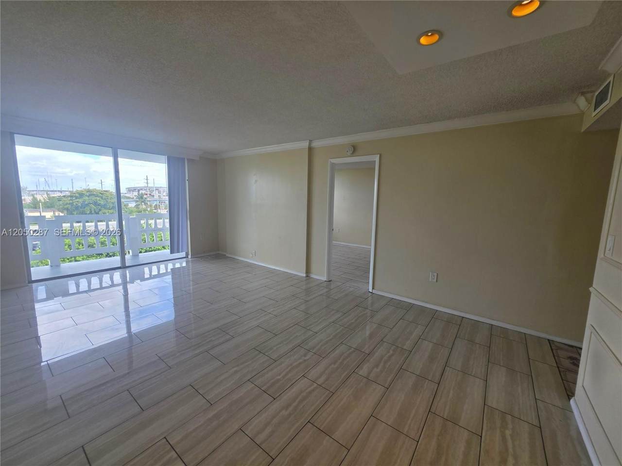 https://bt-photos.global.ssl.fastly.net/miami/1280_boomver_1_A12050287-2.jpg