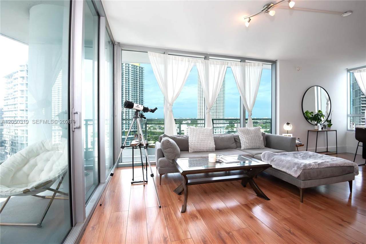 https://bt-photos.global.ssl.fastly.net/miami/1280_boomver_1_A12050319-2.jpg