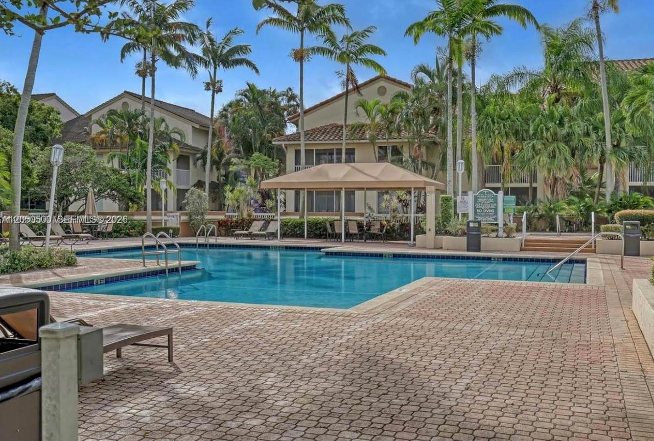 https://bt-photos.global.ssl.fastly.net/miami/1280_boomver_1_A12050500-2.jpg