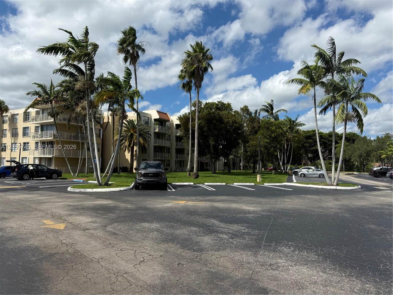 https://bt-photos.global.ssl.fastly.net/miami/1280_boomver_1_A12050745-2.jpg