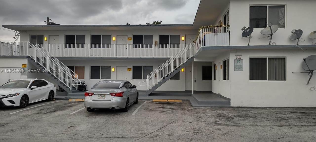 101 29th Ave - Photo 1