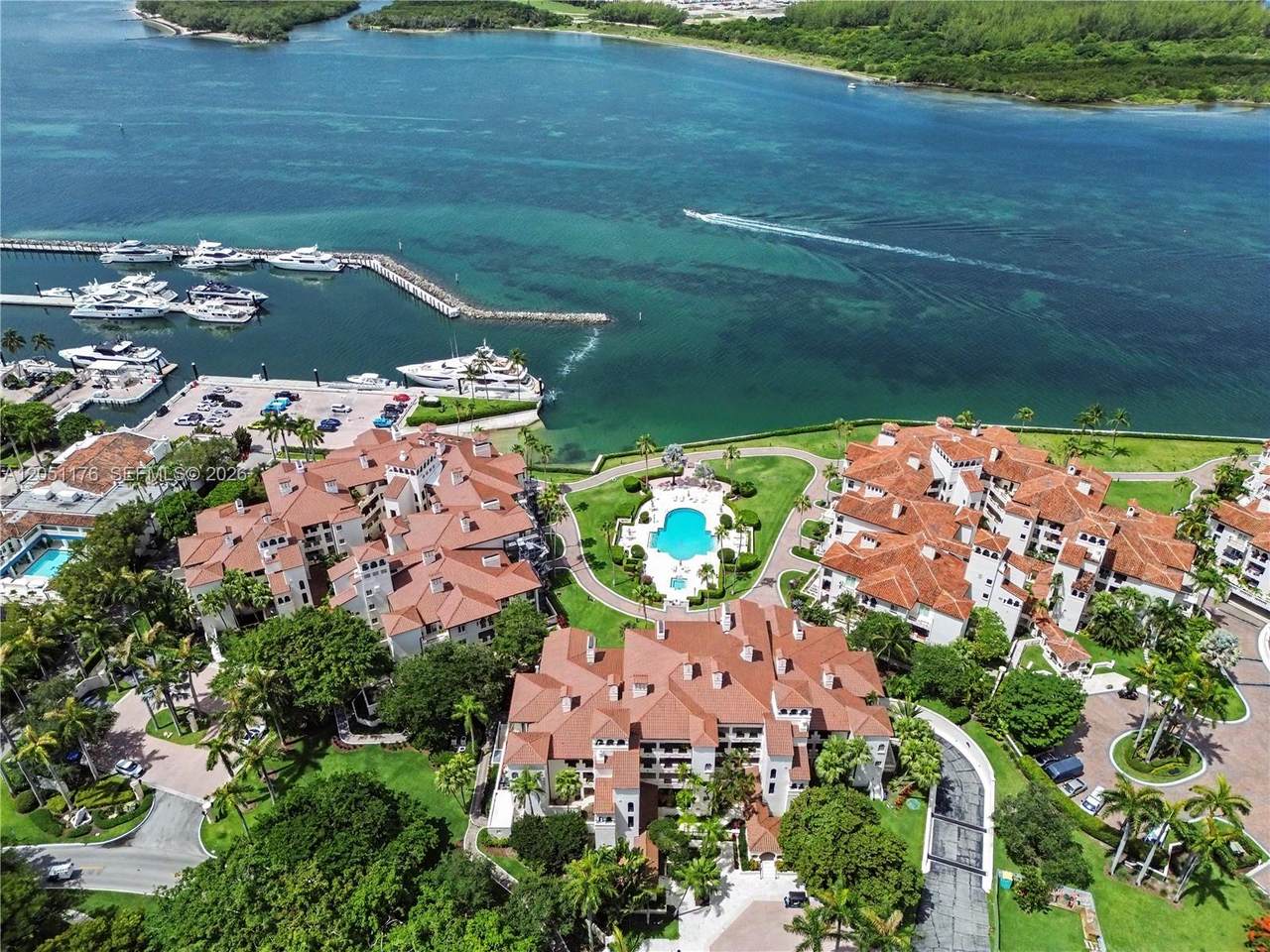 https://bt-photos.global.ssl.fastly.net/miami/1280_boomver_1_A12051176-2.jpg