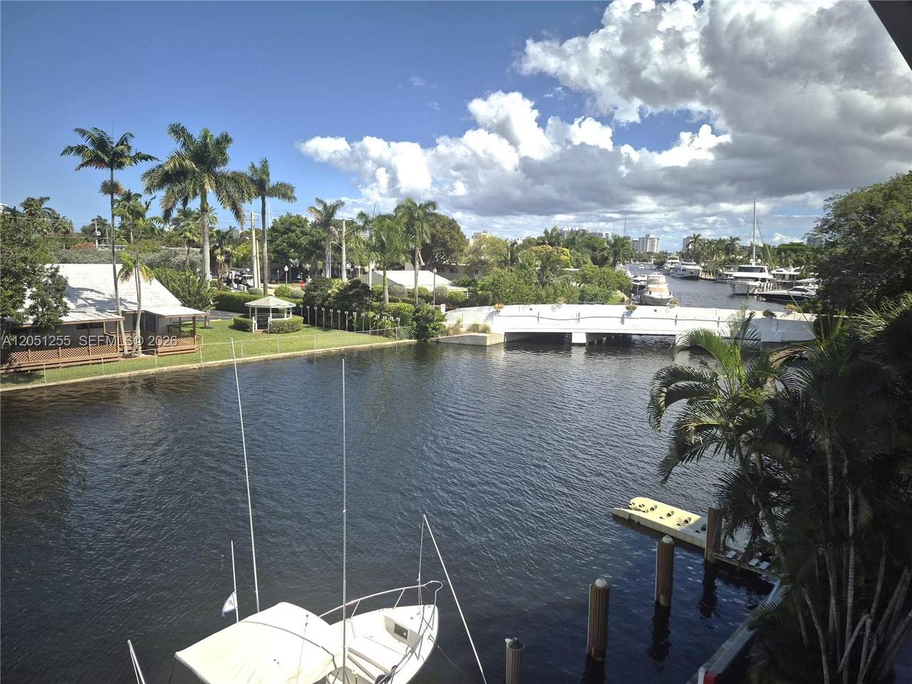 535 Hendricks Isle Apt - Photo 1
