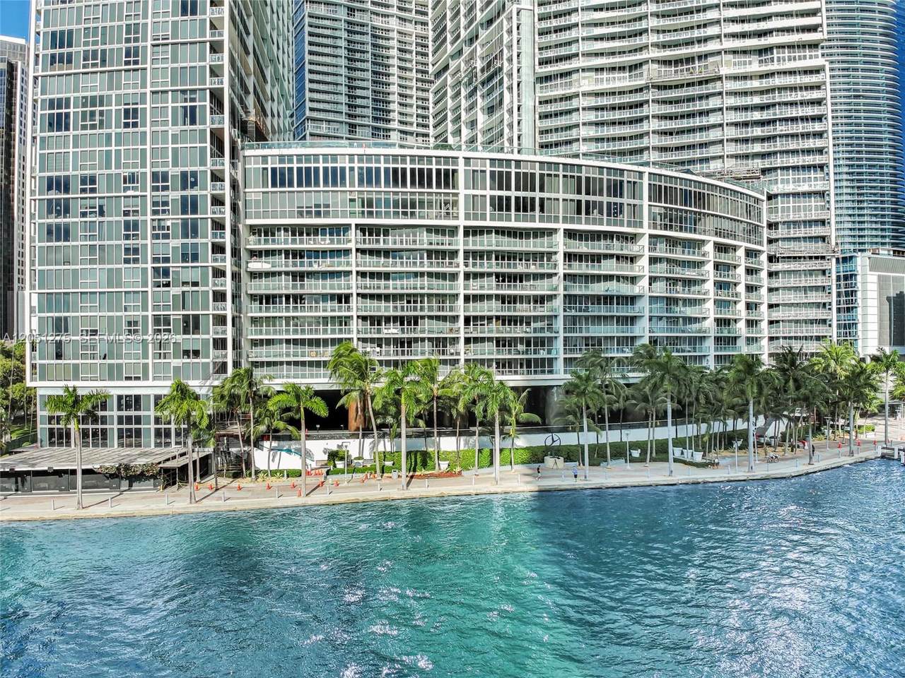 https://bt-photos.global.ssl.fastly.net/miami/1280_boomver_1_A12051275-2.jpg