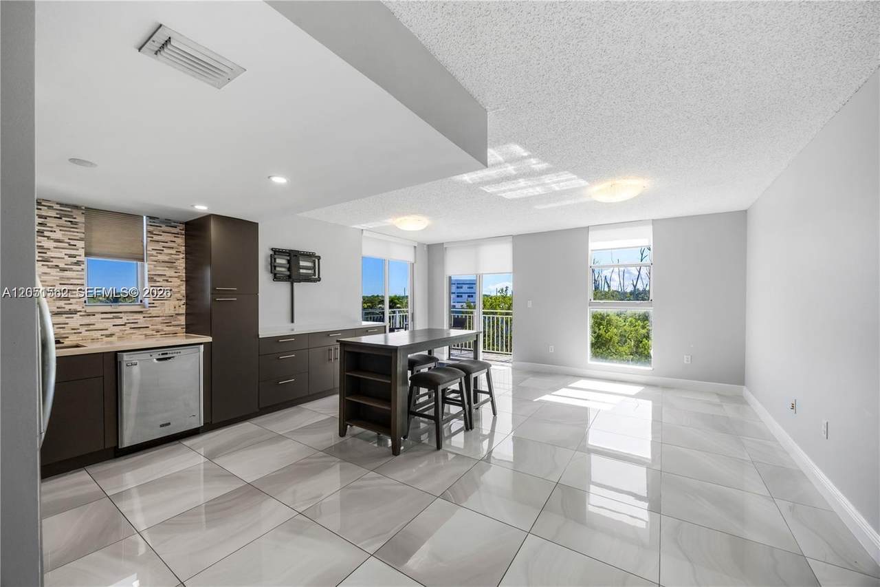 https://bt-photos.global.ssl.fastly.net/miami/1280_boomver_1_A12051562-2.jpg