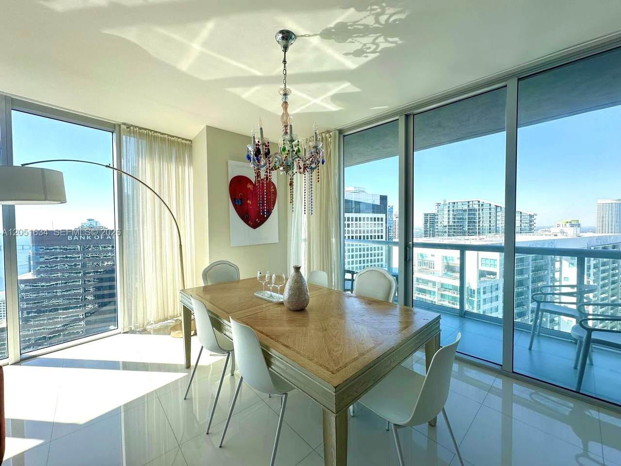 https://bt-photos.global.ssl.fastly.net/miami/1280_boomver_1_A12051634-2.jpg
