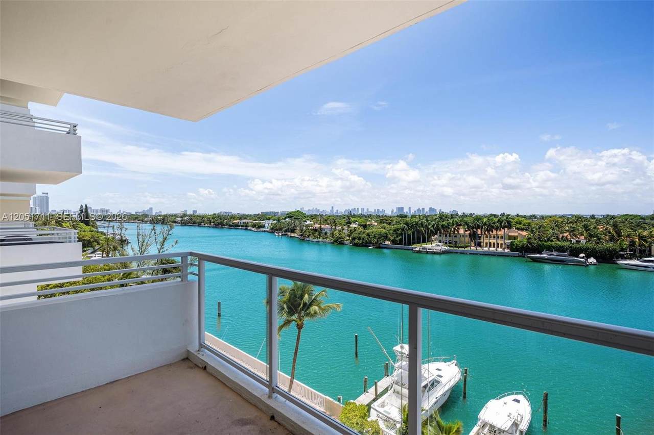 5600 Collins Ave - Photo 1