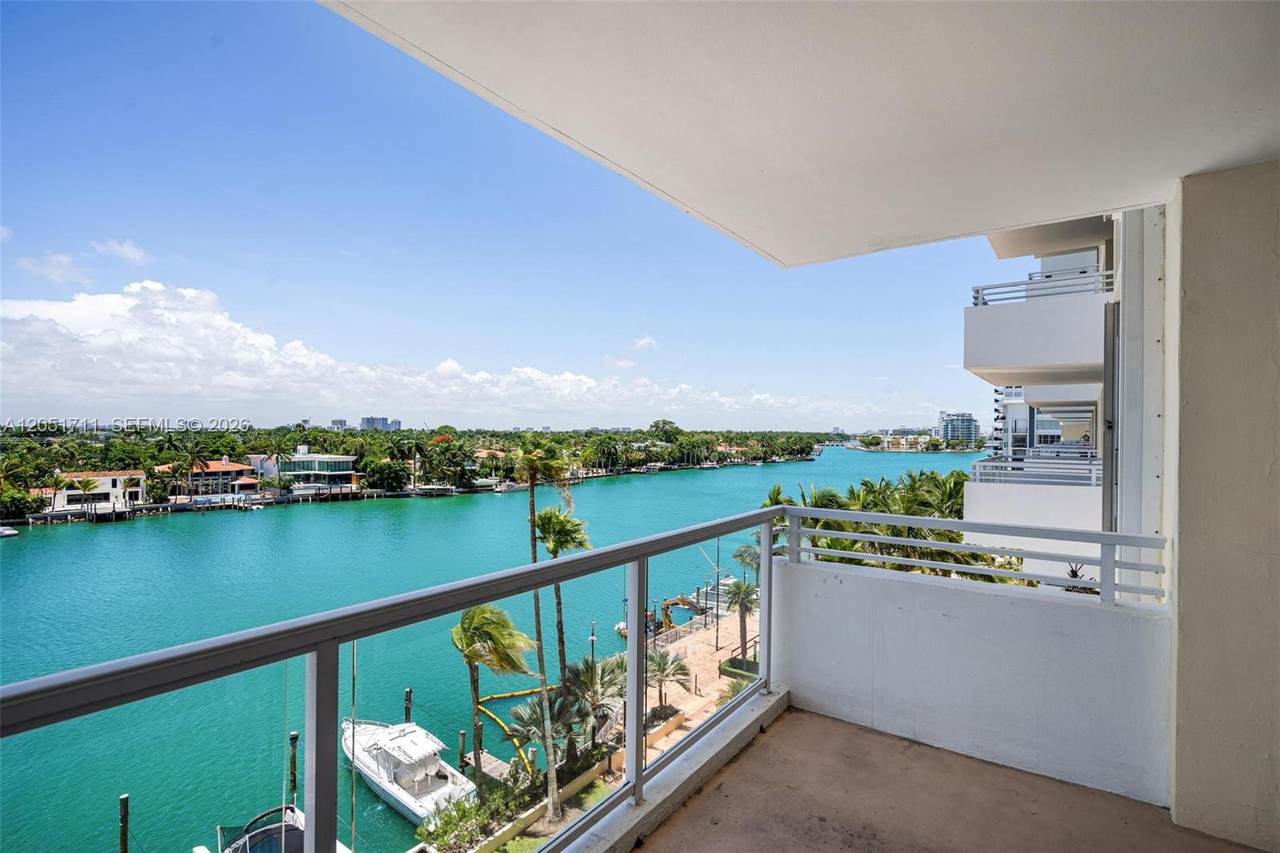 https://bt-photos.global.ssl.fastly.net/miami/1280_boomver_1_A12051711-2.jpg